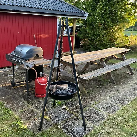 Campinghytte I Skogen - En Time Fra Oslo * Rakkestad
